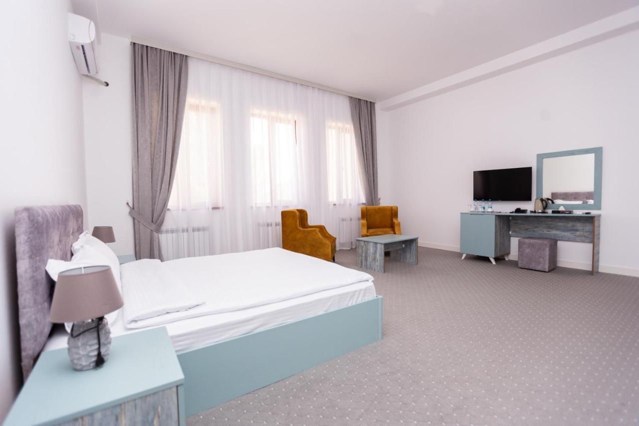 Maricel Astara Resort Hotel Екстер'єр фото